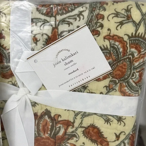 Pottery Barn Josie Kalimkari Shams Set of 2 Standard Size Boho Floral Print